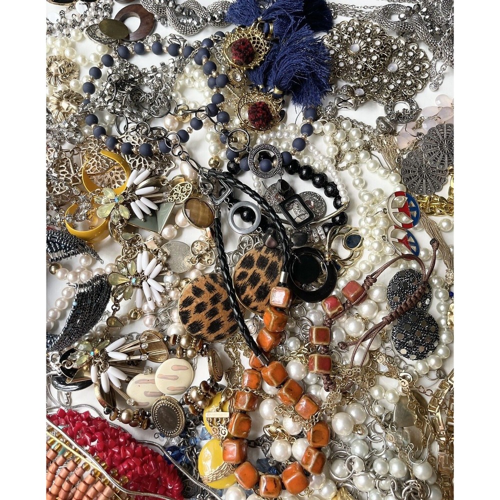 Vintage To Now Jewelry 25 Pc Lot Of Jewelry, No Junk All Wearable Or Resell - Picture 10 of 10